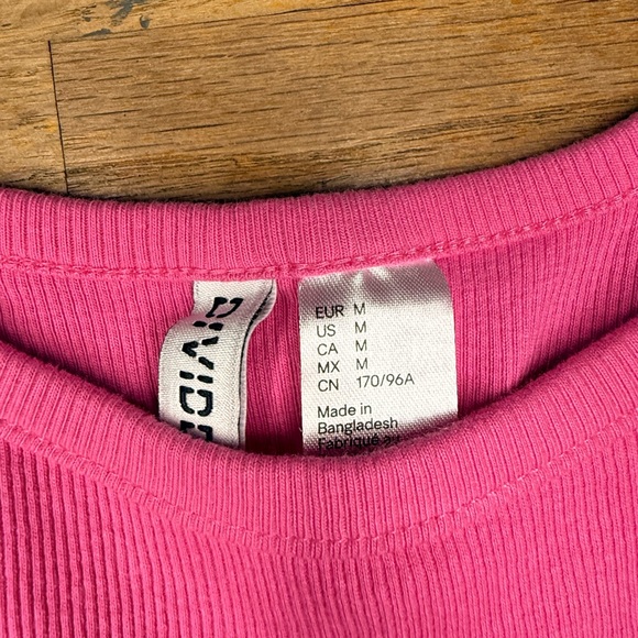 Divided Pink Ribbed Top - Picture 2 of 3